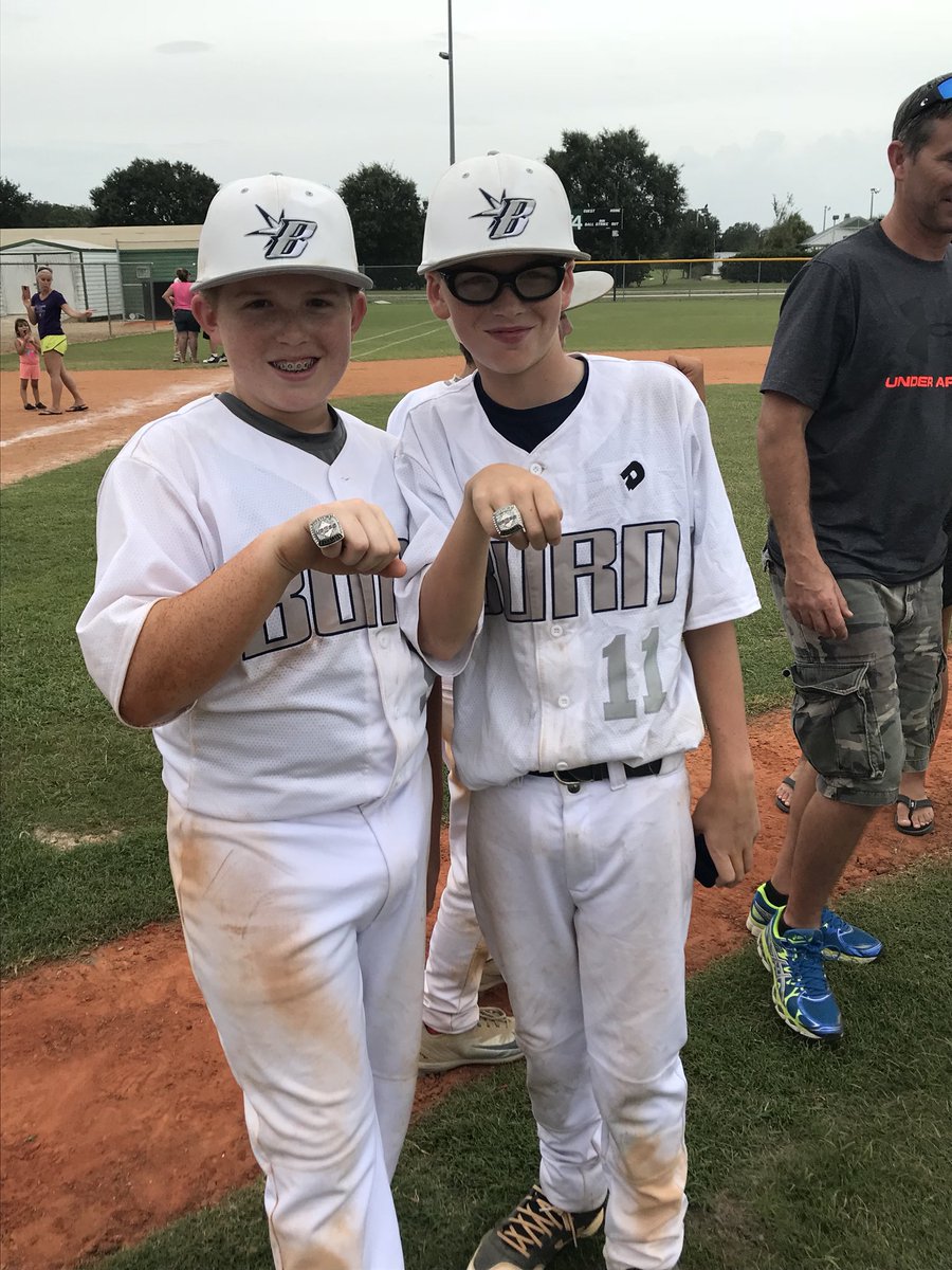 TroyCar78840469's tweet photo. Great weekend with the 12u Burn boys. Took second place. https://t.co/Tp80nbDoyk