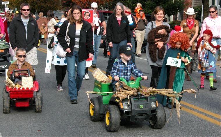 Dress the little ones and bring them out for Chestertown's annual Halloween Parade on Saturday! #VisitKentCounty 🎃 ow.ly/YCea30fE0vo