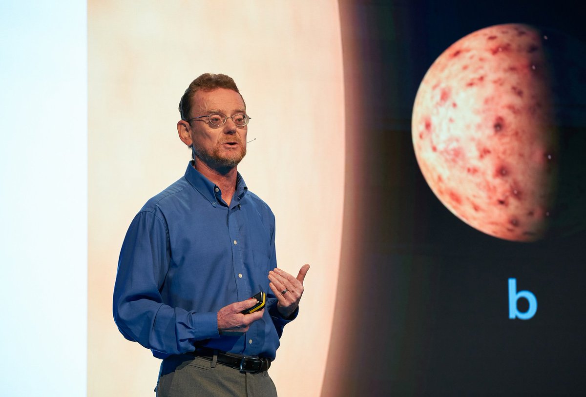 During #FX2017, attendees enjoyed a fascinating talk on alien life from Astrobiologist, William Baines! Link here: ow.ly/KE6p30g4p7R