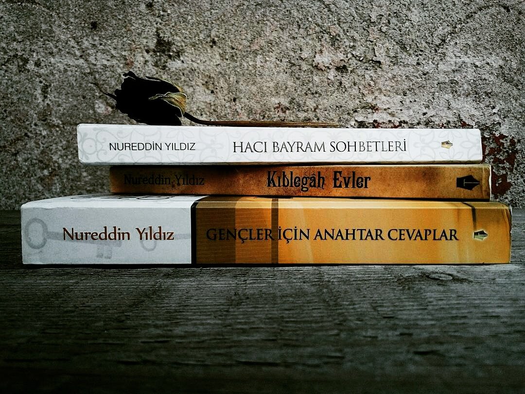 Harama düşmemek için nefsine direnen genç, kulluk misyonunun iftihar tablosudur.

" Nureddin Yıldız "

#nureddinyildiz  #tahlilyayınları