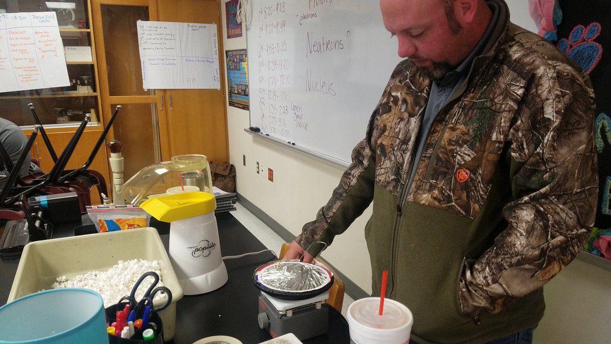 lhulsey98's tweet photo. 6th Grade CFS is really POPPING with Convection, Conduction, &amp; Radiation! #ilovescience #ThisIsPublicEducation #WeAreLubbockisd #LISDLearn https://t.co/hZFWBUOGLX