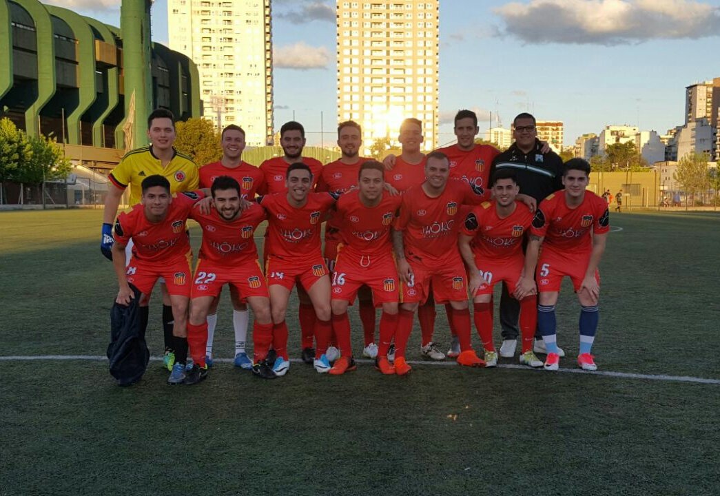 Foto del equipo del sábado. Nuevo empate, esta vez 0a0 va Bahía F.C. 
El equipo jugo con 10 por la expulsión de <a href="/Arielvillacampa/">Cacho ;</a>.
