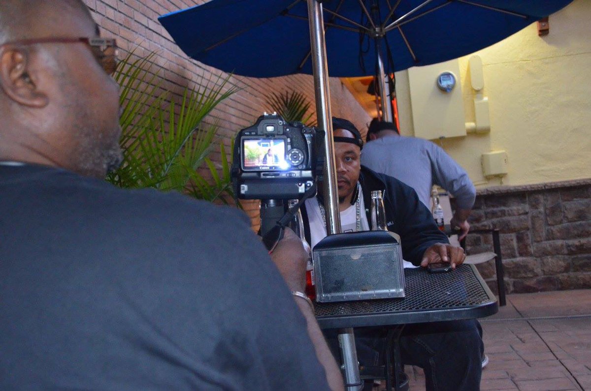 KELLZdaLOU's tweet photo. More from the movie shoot this past weekend. Shoutout to Blockdvd for the opportunity 👍🏾 #HPENT #BLOCKDVD #STL https://t.co/aSSilrP0vb