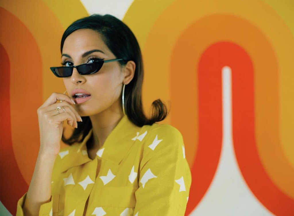 themarooncafe's tweet photo. Album Review - "Feels" @snohaalegra is a stylistic star who needs no help being uplifted. https://t.co/mO3YViFrjz https://t.co/zfeAXJat9E