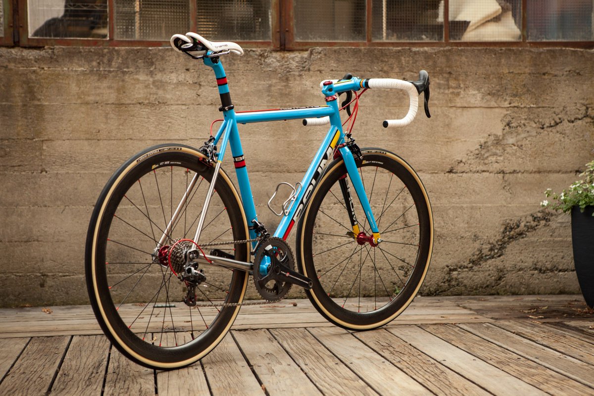 AboveCategory's tweet image. The antithesis of conspicuous consumption; why you don't sell your @baumcycles, you just repaint it every so often. goo.gl/hJhakS