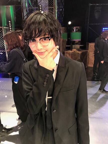 坂道大好きカープ少年 Pa Twitter それでは皆さん おやてちイケメンなさい 明日はフラゲ日だ 買ってやる 欅坂46 欅坂46好きな人と繋がりたい 平手友梨奈 てちイケメン 風に吹かれても