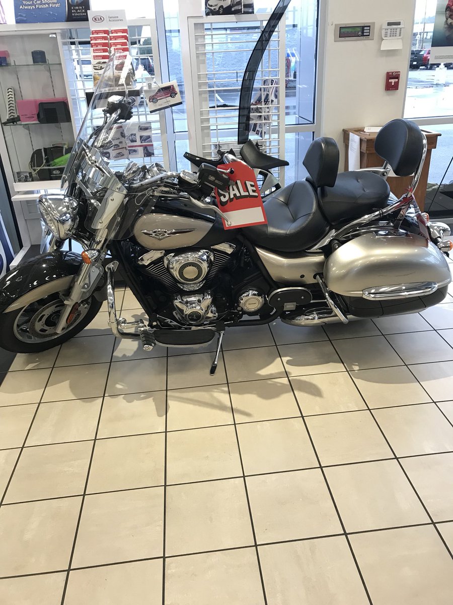JChamstar's tweet photo. 2010 Kawasaki Vulcan 1700 Nomad 1700 cc $5995 come in and show this post I’ll discount it $1,000!! https://t.co/9Le3NKJHdF