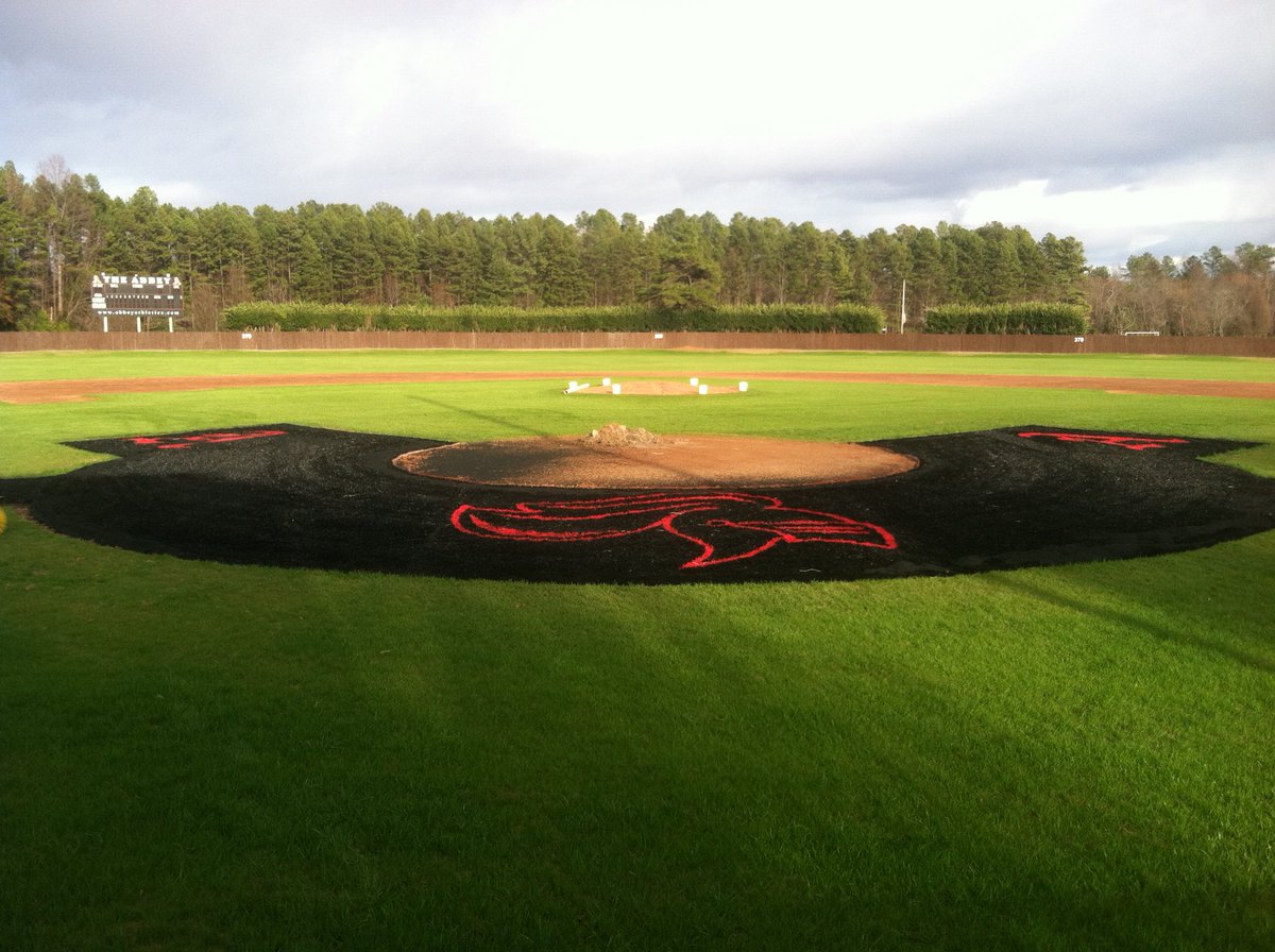 austinh22's tweet photo. Extremely blessed and excited to announce that I've committed to play baseball at Belmont Abbey College! #Raisethered🚩 @PerfectGameUSA https://t.co/3q9LTM3Lya
