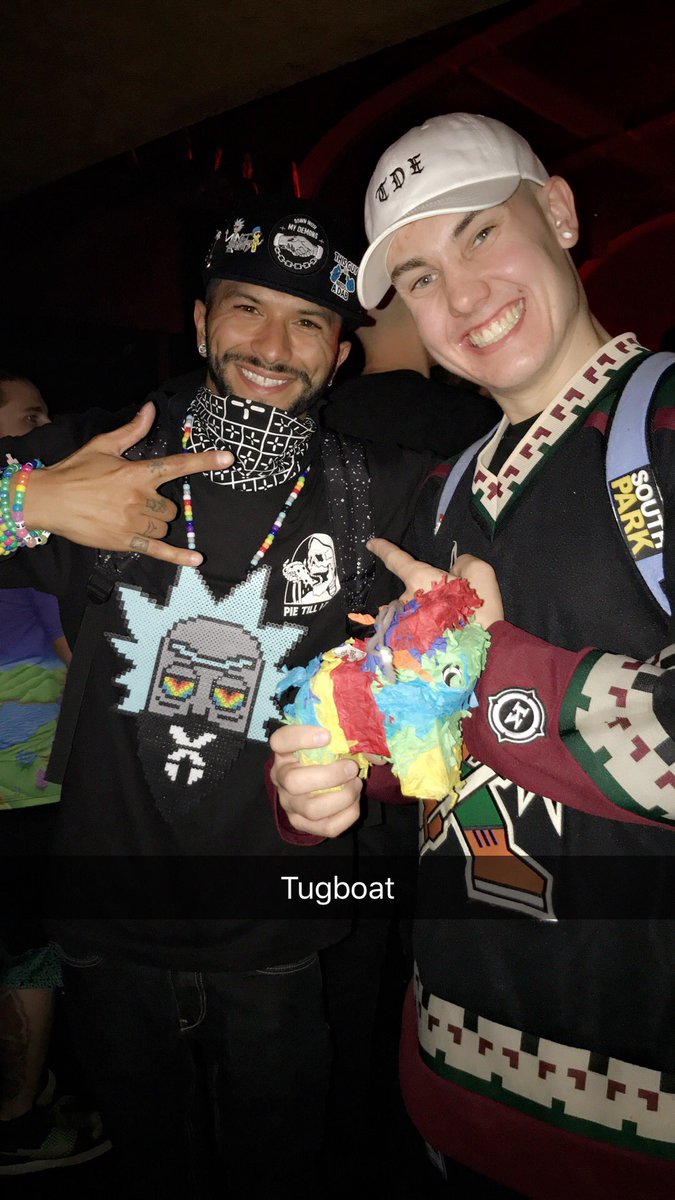 GH0STSOUNDS's tweet photo. tugboat https://t.co/iKVy5UNTbp