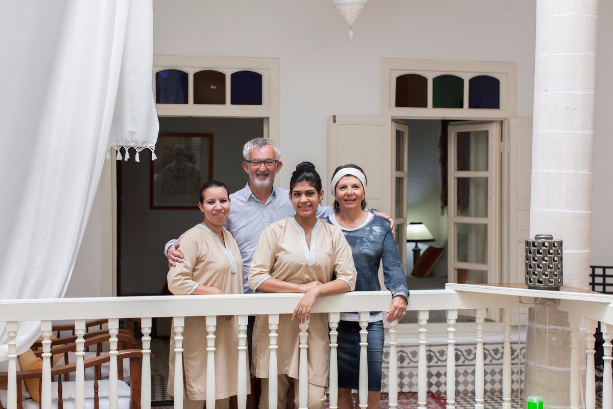 RiadEmotion's tweet photo. La Team qui gagne Merci à tous ceux qui nous ont soutenus depuis 4 ans 
https://t.co/lr0rIn5m6H
#Essaouira #riadEssaouira #liveanexperience https://t.co/gBDRKDq4DJ