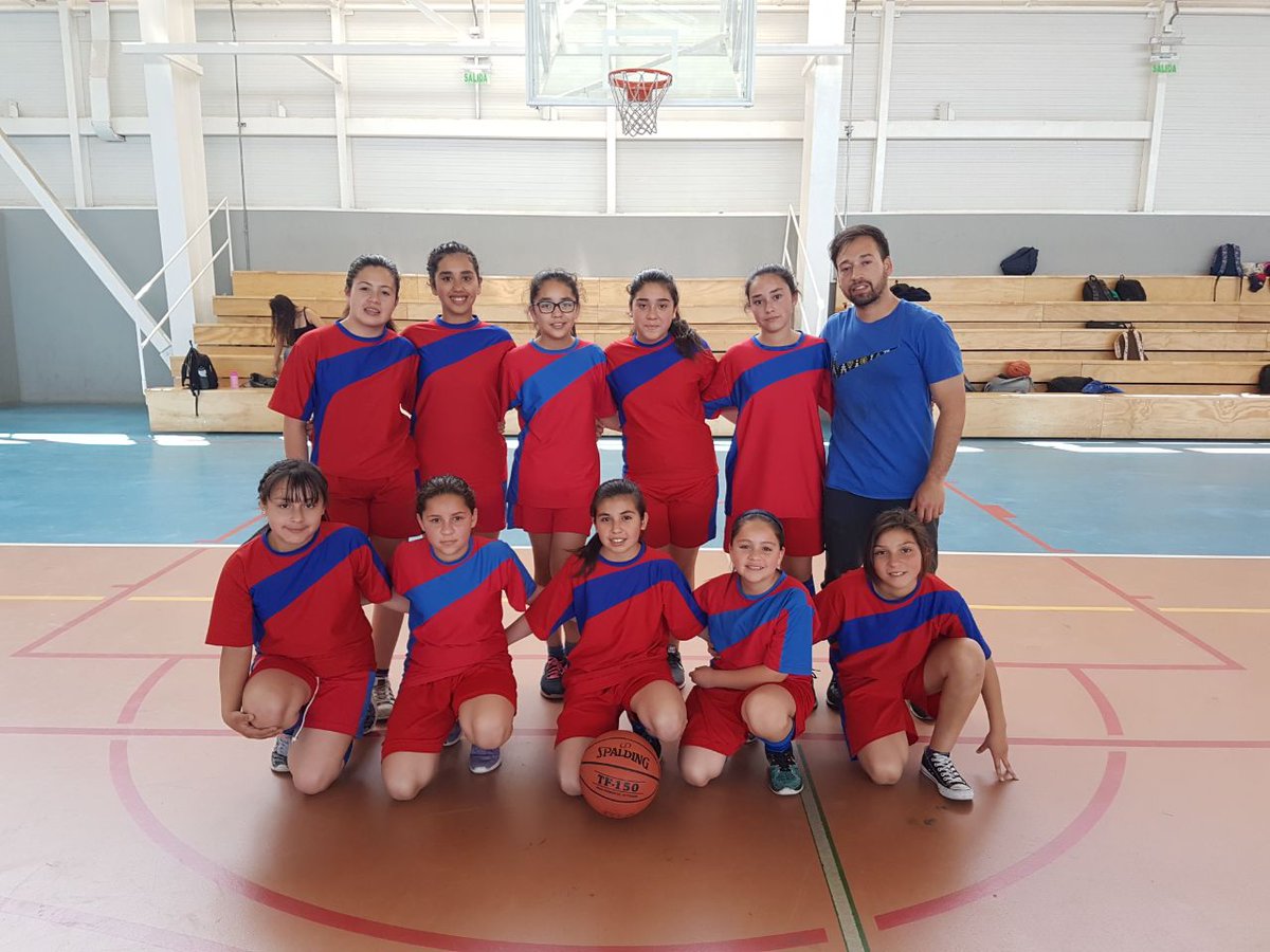 acle_cormun's tweet photo. Intercomunal de básquetbol Judemu damas y varones.  Coltauco, Doñihue y Rancagua. En Gimnasio Polideportivo Lourdes. @alcaldesoto https://t.co/nbMqBapLUT
