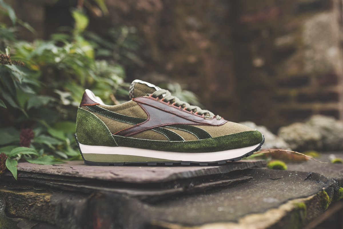 reebok aztec cb green