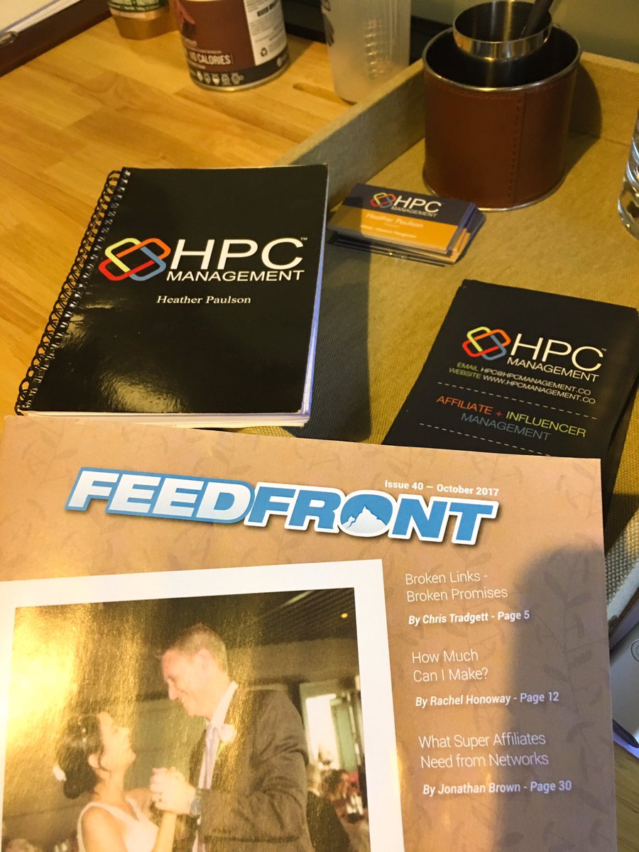 HeatherPaulsons's tweet photo. On my desk this morning a new issue of #feedfront magazine ~ Sweet! #AffiliateMarketing https://t.co/NJDWMeDUWg