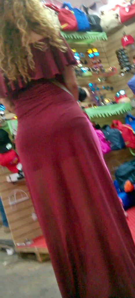 voye_spy's tweet photo. #culosenlacalle #culosgordos #putiesposa #voyerism @single283 @DandySingle @elcazadorlopez @BoguerRaul @Ramsy_voyeur https://t.co/BsrvkkJq6m