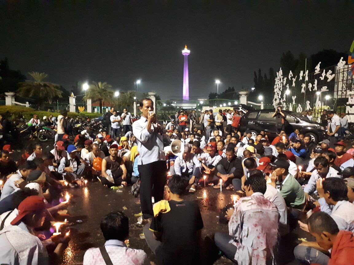 persatuanburuh's tweet photo. Malam di istana https://t.co/J3TLEjLy81