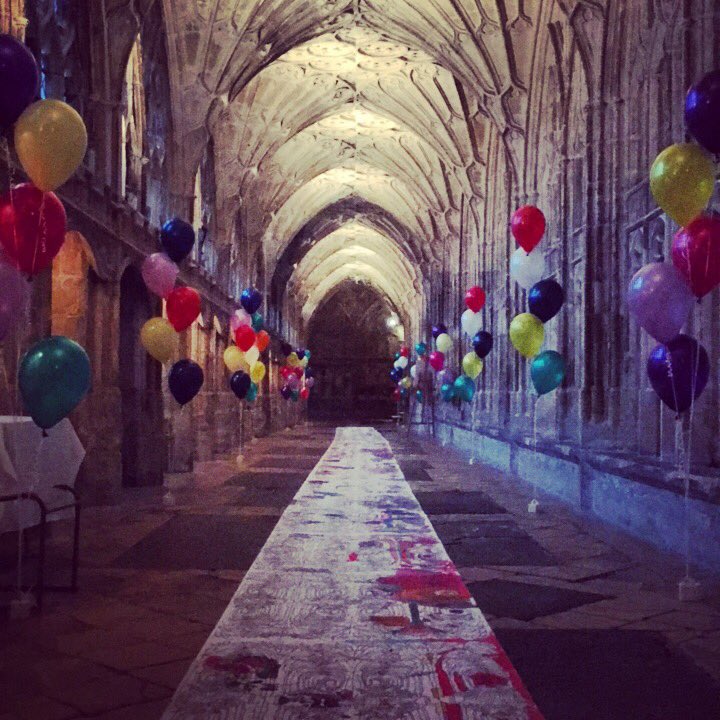 All set up ready for another 30m length #painting #party Join me to colour THAT carpet! 🙃 <a href="/GlosCathedral/">Gloucester Cathedral</a> 🎨🇬🇧@ProjectPilgrim1 <a href="/The_Big_Draw/">The Big Draw® ✏️</a>
