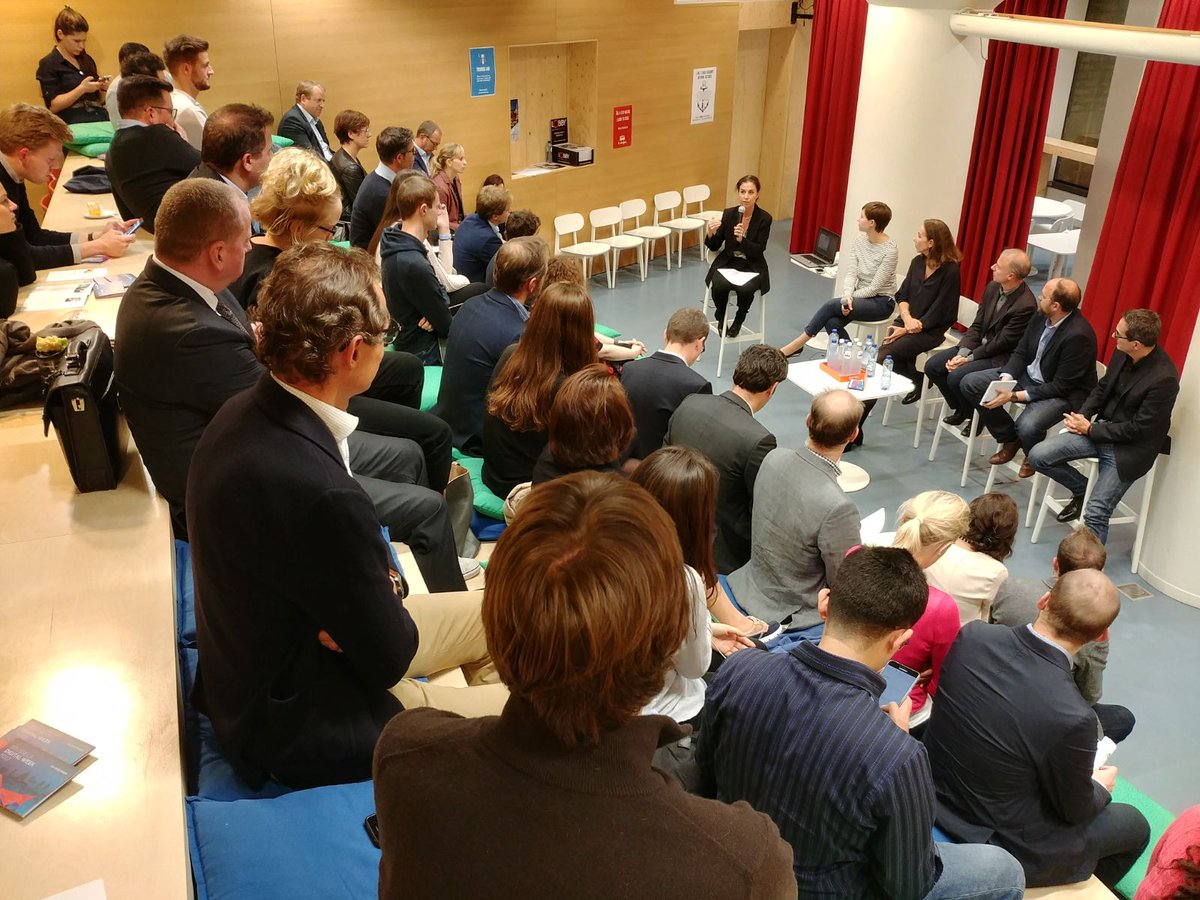 co_station's tweet photo. The entrepreneurship is possible in the #healthcare field as long as we change our mindset and we have expertise. #healthcaredebate #bdw17 https://t.co/xsfgHilAdQ