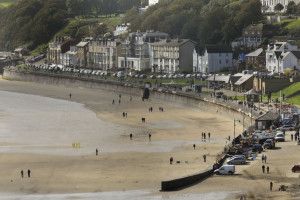 _Filey's tweet image. Magnificent view of Filey seafront Read more at: buff.ly/2l8LGch