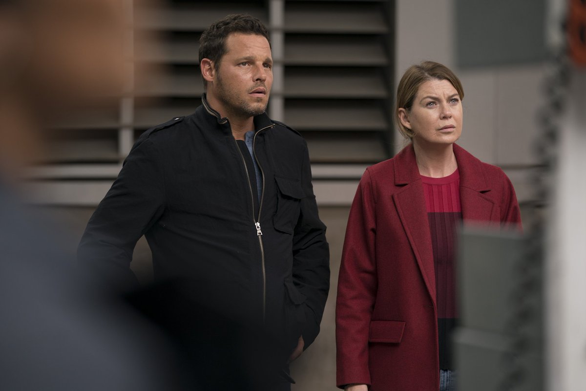 QueenxMeredith's tweet photo. The last two standing from MAGIC. #MA #Greys300 ❤ https://t.co/VIM1rfjFfl