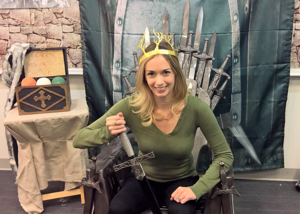 JenerraLoken's tweet photo. Microsoft Giving Campaign creativity is at an all-time high! Had to get a picture on this DIY iron throne. #msftgive #microsoftlife https://t.co/6Q1470spTA
