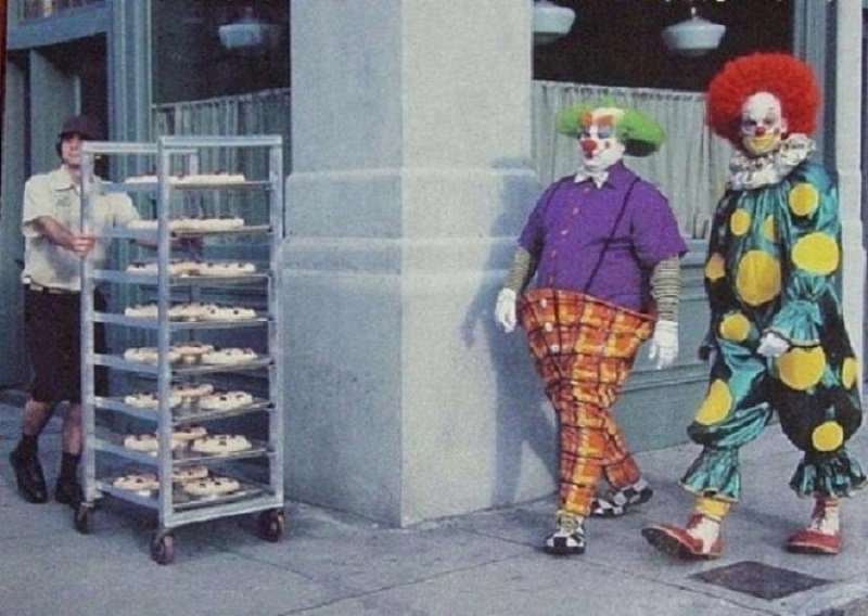 kenradio's tweet photo. If you were the person pushing the pie cart - how would you explain the situation to your boss? https://t.co/W91NO9OHpz