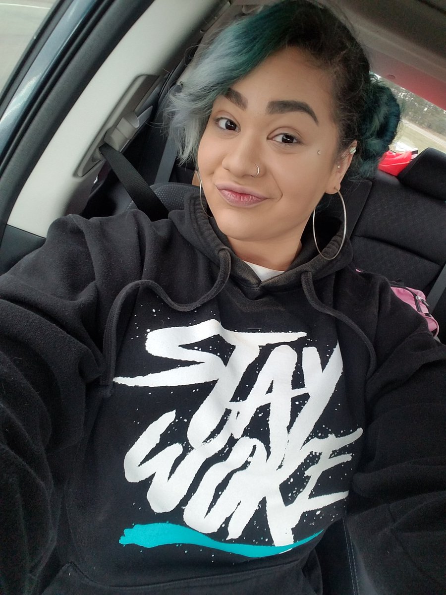 kotasu13's tweet photo. On my way to #StPaulMN for @SnowThaProduct #vibehighertour  gonna be 🔥🔥🔥don't judge appearance doin #makeup &amp; #hair at the hotel before💋💅💄👢👗 https://t.co/D9A7eJF2YP