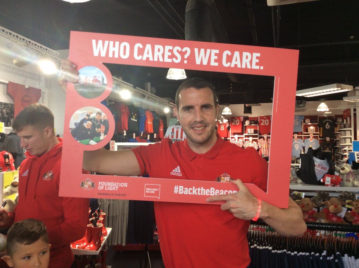 SAFCFoL's tweet photo. HUGE THANK YOU to @SunderlandAFC for supporting the #BacktheBeacon campaign at today's #SAFCFanFest! #LightingUpLives #WeCare https://t.co/hBBOj3alwd