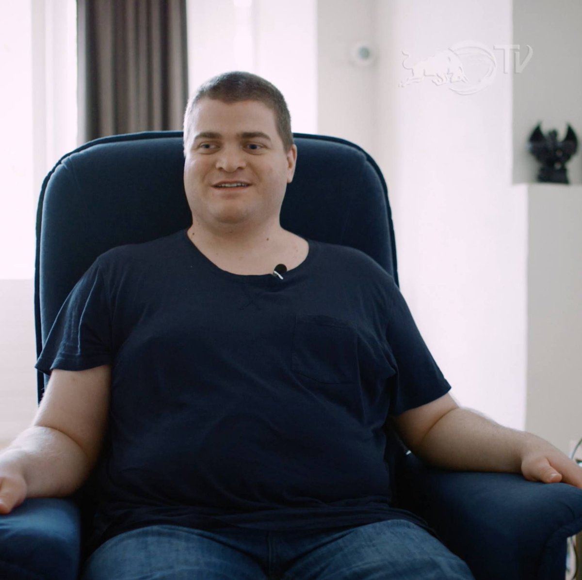 ArtificeGame's tweet photo. https://t.co/2wiHnmLkYA What a guy. #Handicap #gamer https://t.co/y5E7pNwFKA