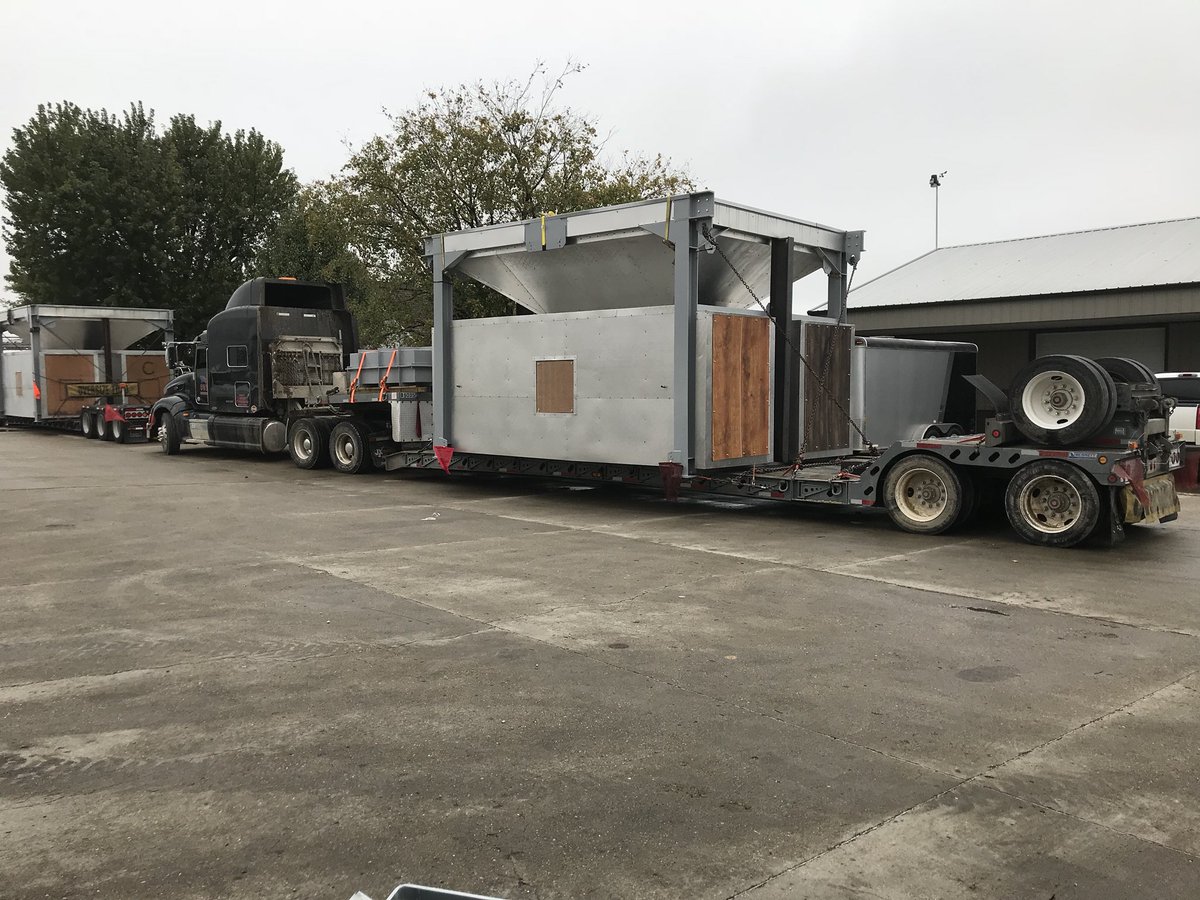 coy_robert's tweet photo. 13’6 wife heading to Utah. @BennettIG #heavyhaul#wideload https://t.co/vR32RZ8iGL
