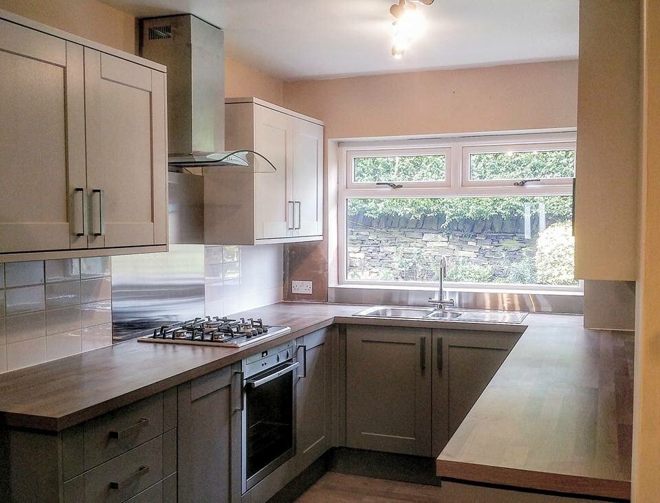 MeehanProperty's tweet photo. Kitchen we have done #kitchen #modernkitchen #joinery #kitchenideas #followusonfacebook https://t.co/2mREP7tZmB