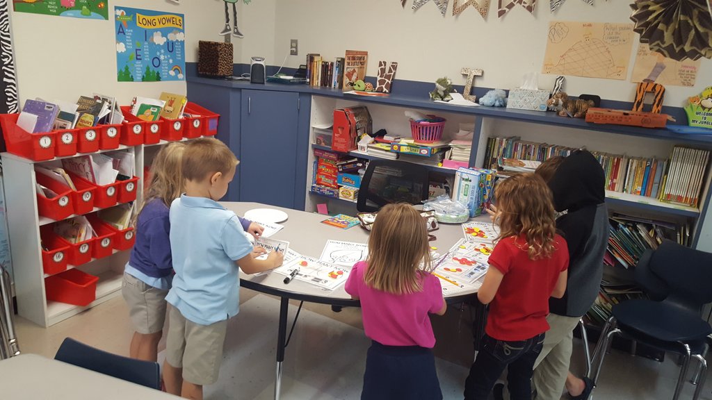 MrsWoolverton's tweet photo. Working hard on learning how to subtract #howmanynow #funinfirst #wildaboutmartin βππβ https://t.co/HtthgQG6CU