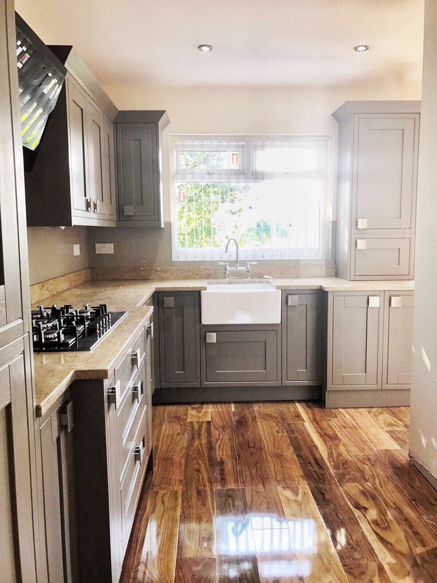 MeehanProperty's tweet photo. Kitchen we have done #kitchen #symphonykitchen #joinery #kitchenideas #followusonfacebook https://t.co/53aimh9Xrk