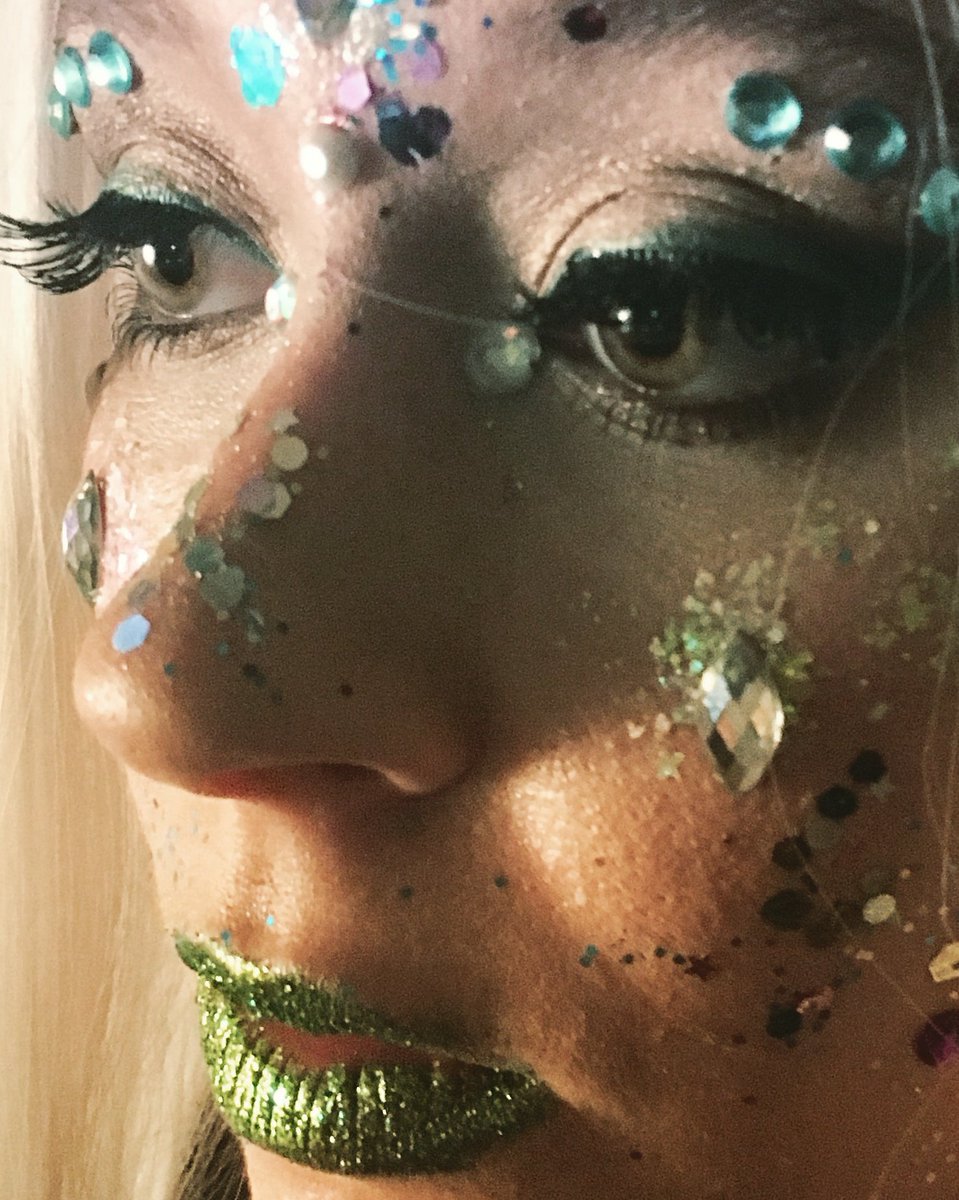 NaraZarr's tweet photo. Follow the link! 💋
https://t.co/kvWywGGhFp

#KansasCity #dancer #singer #performer #narazarr #listen #cover #acapella #florenceandthemachine https://t.co/4mbBoYznG0