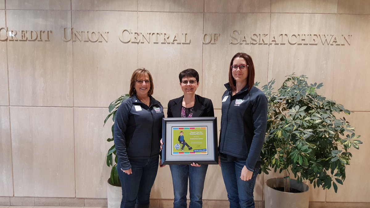 Our #yqr sponsor tour ended with a wonderful thank you visit with <a href="/SaskCentral/">SaskCentral</a>! <a href="/susieqcolbow/">Susan Colbow</a> @atomicafterglow #TM41 #SoGrateful