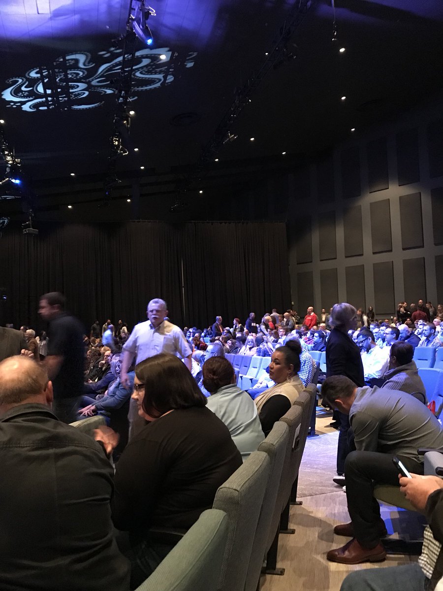 pathway_pastor's tweet photo. Excited for the first night of Ruach! #ruach2017 https://t.co/ocYuGF2RBj