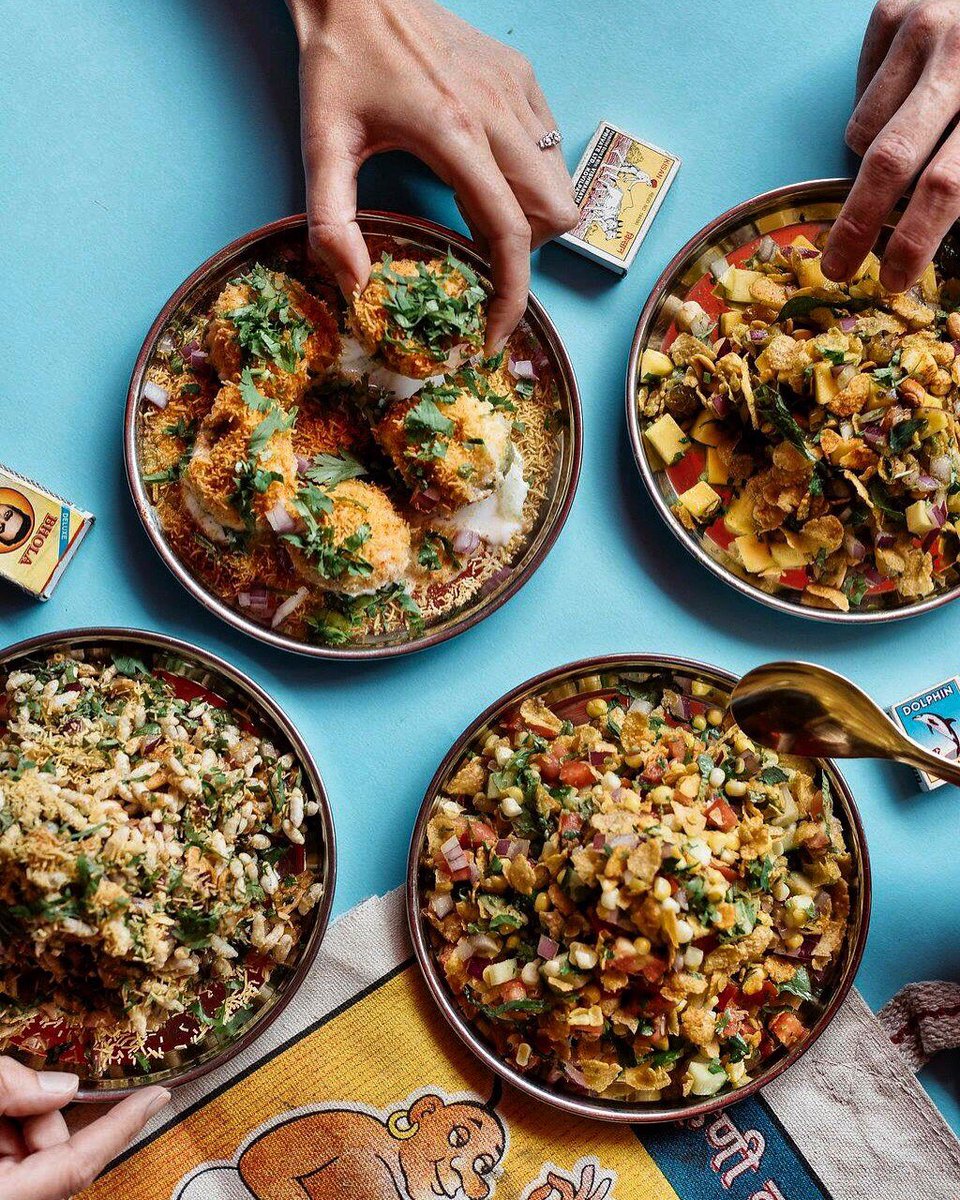 chaipani's tweet photo. Don't make me choose on Monday.
#feast #chaipani #allthechaat #bhelpuri #cornbhel #greenmangochaat #sevpotatodahipuri https://t.co/3dIbZ3uY4F