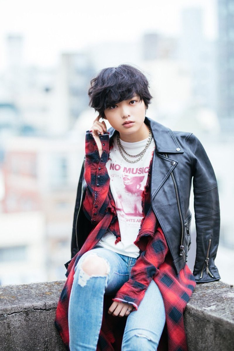 欅坂46平手友梨奈さんが メンズ モデルとしてファッション誌に登場 イケメン化してってる Togetter 欅坂46平手友梨奈さんが メンズ モデルとしてファッション誌に登場 イケメン化してってる Togetter