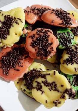 SuaraObi's tweet photo. Kue cubit bang, setengah mateng. Inget jaman SD. https://t.co/17DFT1kYI0