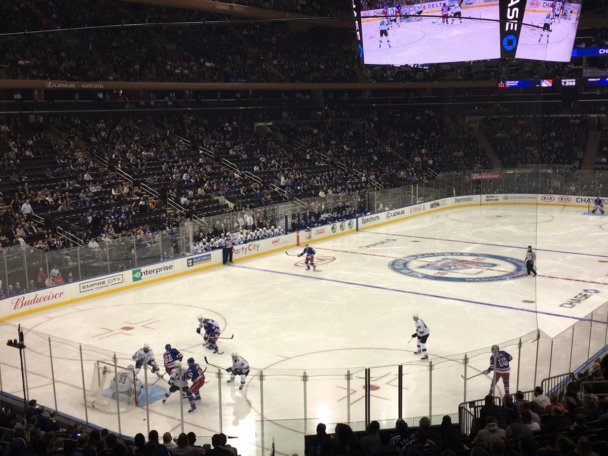 melnicktweets's tweet photo. #LGR #SuiteLife https://t.co/kmEGYiTSJ4