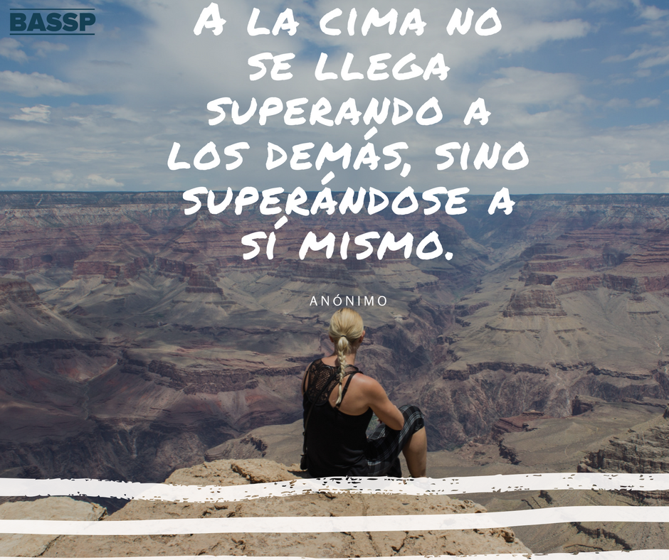 BASSP_'s tweet photo. "A la cima no se llega superando a los demás, sino superándose a sí mismo" 🔝⛰️⭕

#YaBassp #Lunes #Emprendimiento https://t.co/ryhHUlvVC4