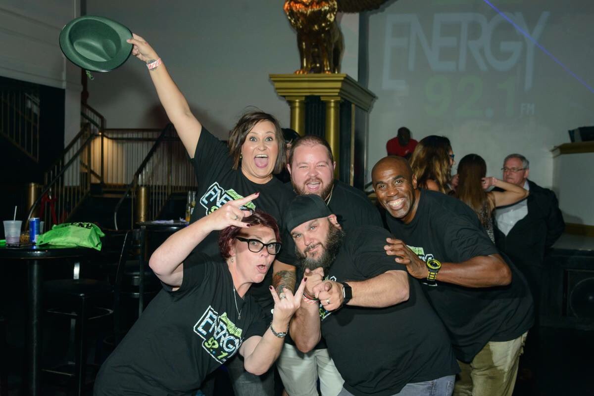 StacyScott1079's tweet photo. Love this crew! #energy921 https://t.co/INUysbKjkx