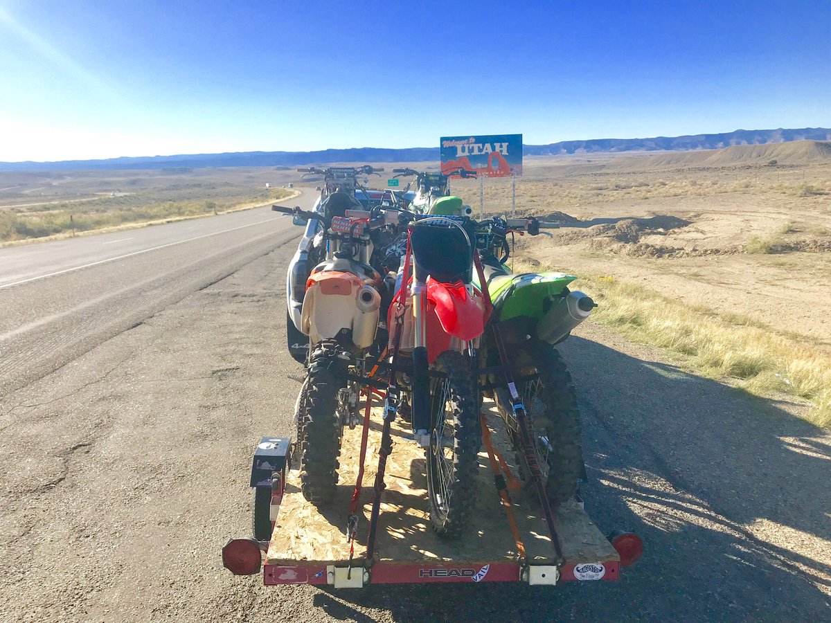 Sunnyboost's tweet photo. Epic trip with epic people. 🏜🍄⛺️🤙🏽 #MOAB #Braap #Camping #SunnyBoostClothing https://t.co/lCVERbIcwa