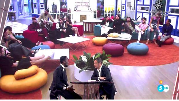 Una ONG denuncia que en #GHRevolution se hace apología a la xenofobia
ow.ly/Q7SI30g4dXE
#GHDirecto