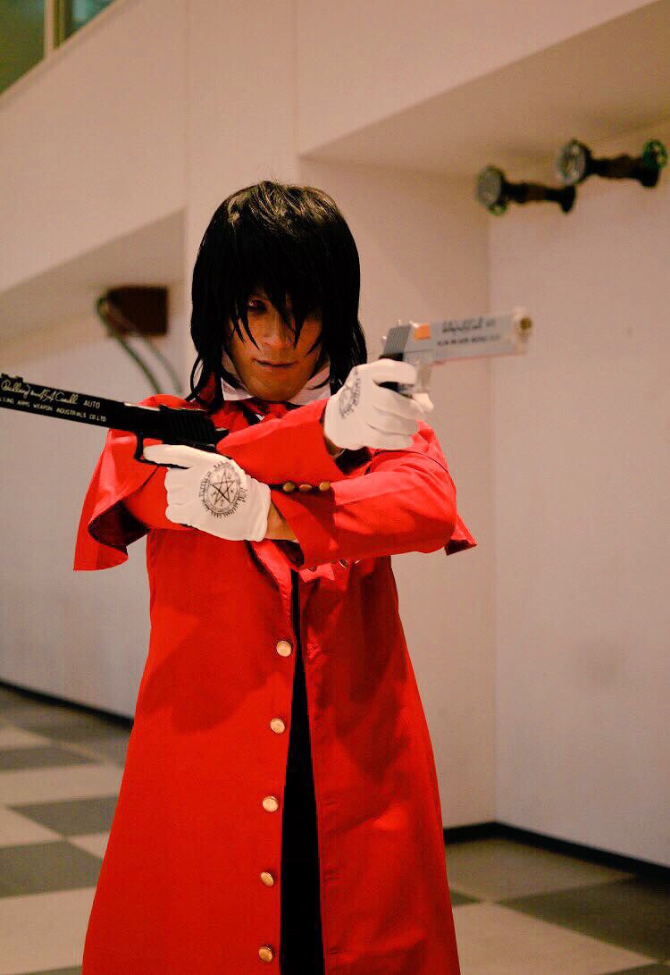 tekatoka9999's tweet photo. 21日土曜、半年ぶりのコスプレ！ATCのイベントに参加したら台風の影響でか、レイヤーいない！！1日通して20組いたかどうか‥‥
なもんで撮影は好きなところで好きなだけ撮りまくれました！d(￣ ￣)

#HELLSING
#ヘルシング
#コスプレ
#cosjam https://t.co/WP2xSSSs5s
