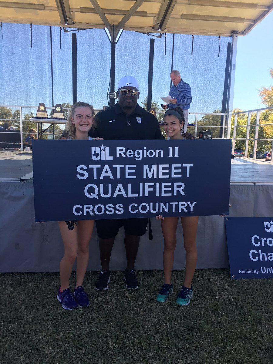 HaeleyPines's tweet photo. So so so blessed &amp; happy I get to run at state this year. Even more blessed with the best teammates to be cheering me on &amp; to go with❤️❤️ https://t.co/DkdL8e26Mc