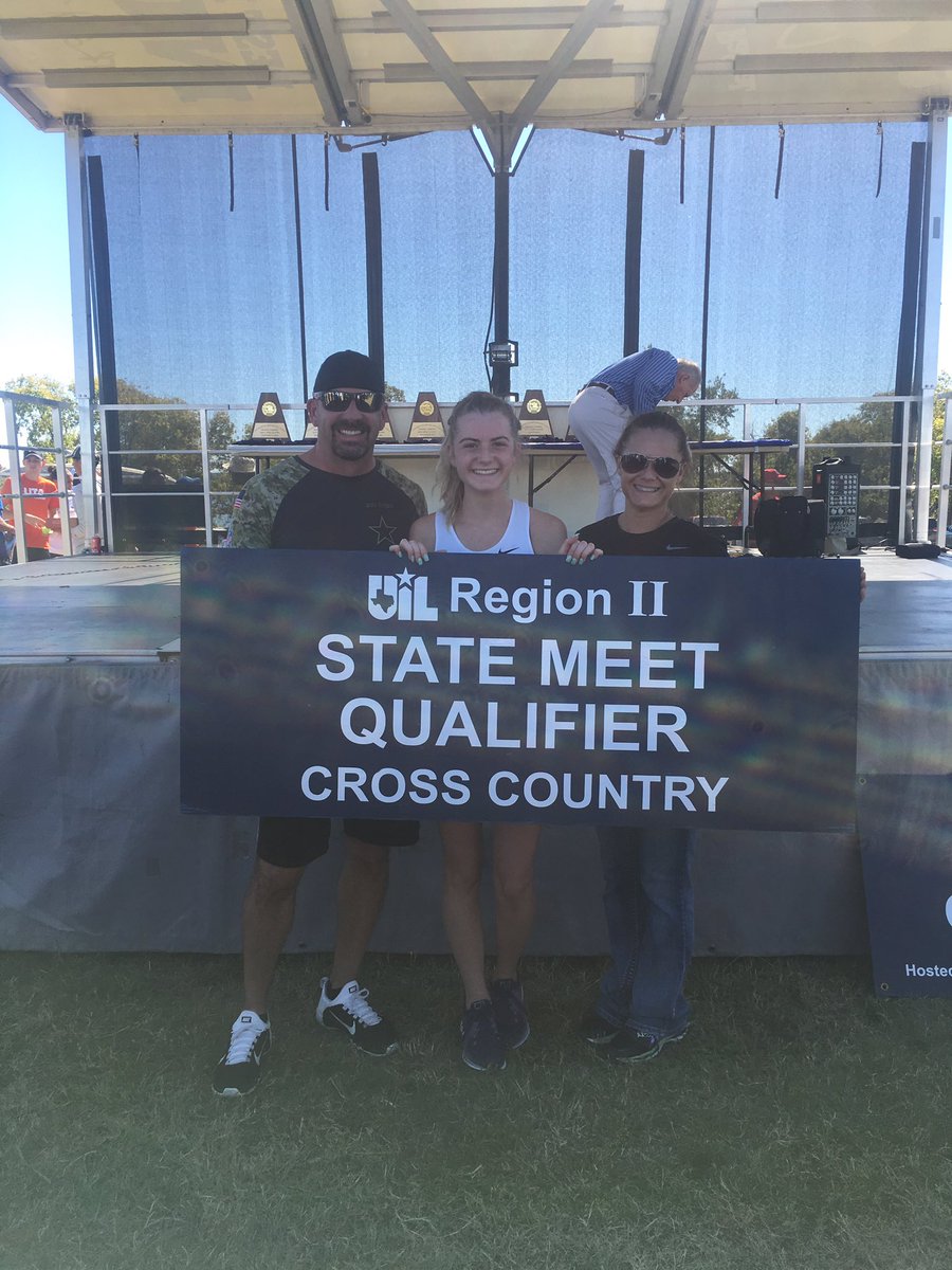 HaeleyPines's tweet photo. So so so blessed &amp; happy I get to run at state this year. Even more blessed with the best teammates to be cheering me on &amp; to go with❤️❤️ https://t.co/DkdL8e26Mc