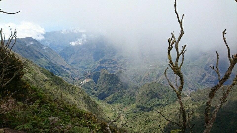 Time_2_Fly's tweet image. Un week-end au milieu de l'Océan Indien. Avgeek et touriste. #TimeToFly