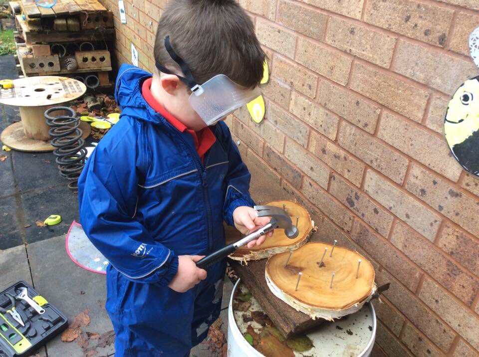 Using tools safely, School Lane Children’s Centre <a href="/powyssch/">Ysgolion Powys</a> <a href="/penygloddfa/">Ysgol Penygloddfa</a> <a href="/tchristine740/">Christine Thomas</a>