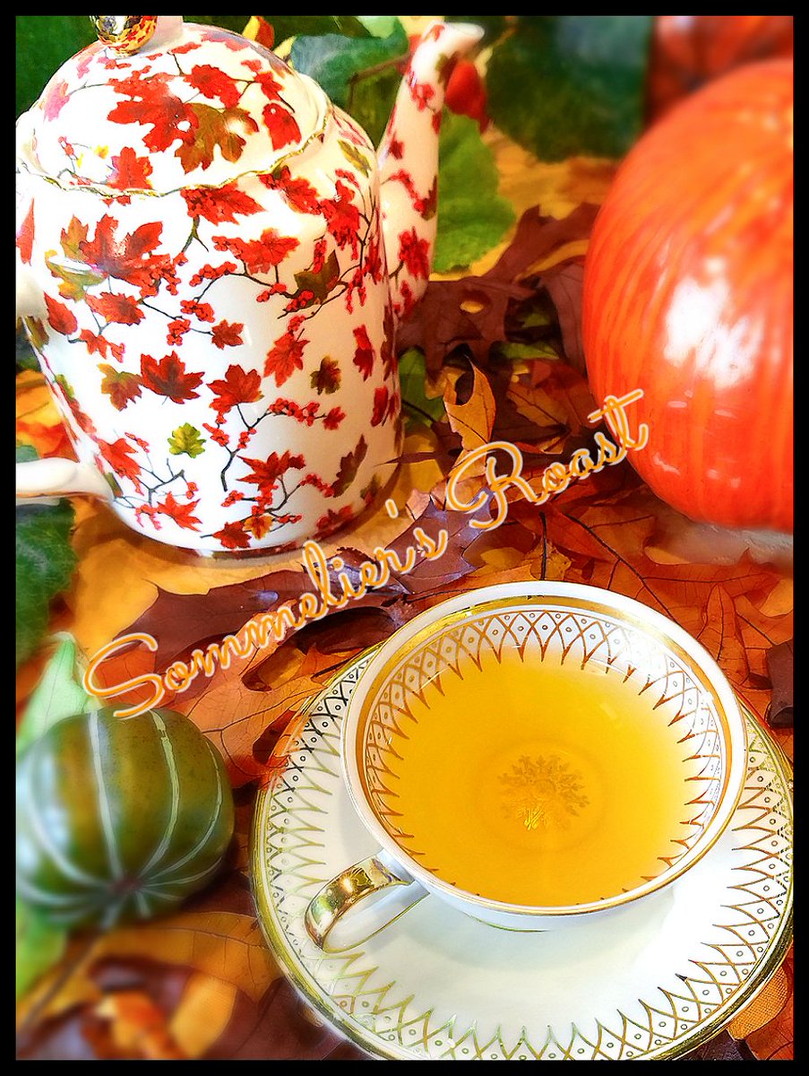 Do you love tea? Come taste our exclusive tea lattes: Maple Green, Creme Brulee Pu'ehr, or the Toasted Almond Tart Rooibos Tea Latte.