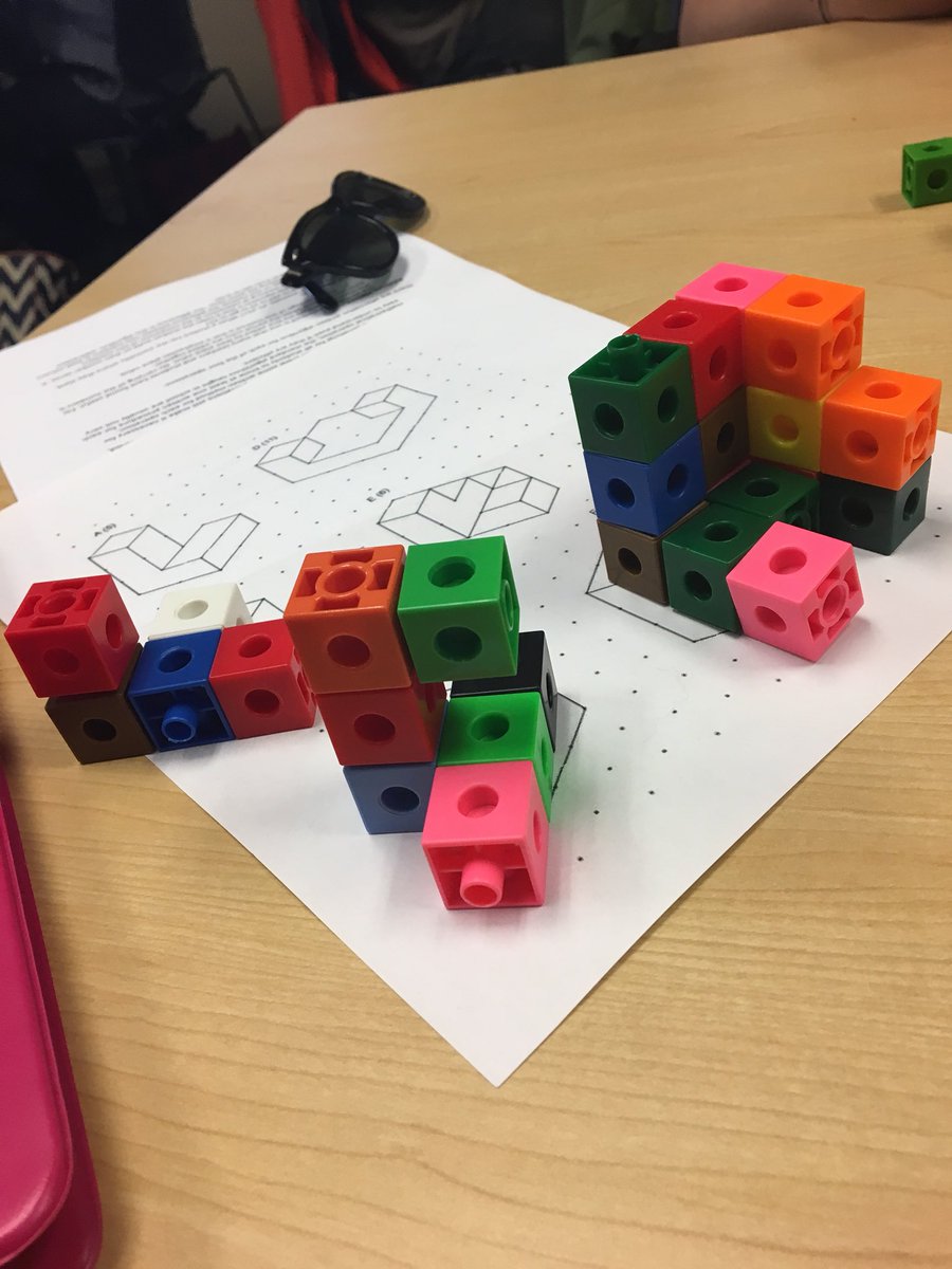 Daniellee_Moniz's tweet photo. Learning spatial sense using multi-link cubes ! #math #luosocial https://t.co/UBol0oSHT2